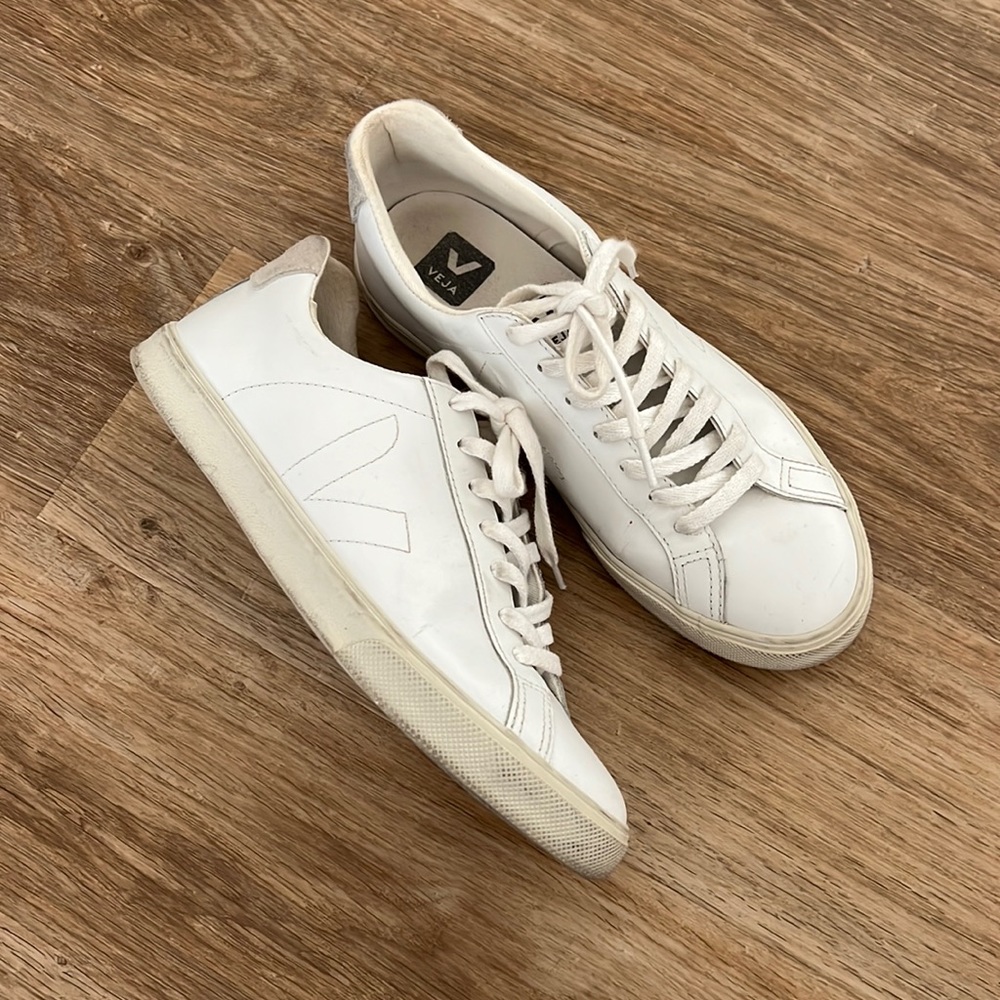 Veja Esplar Sneakers